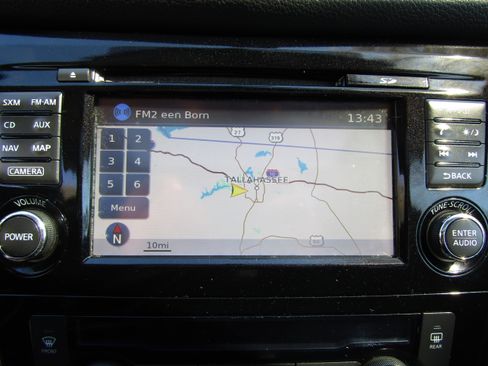 Used 2015 Nissan Rogue SL image 16