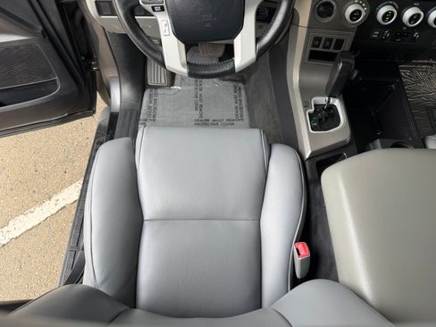 Used 2015 Toyota Sequoia 4WD SR5 image 15