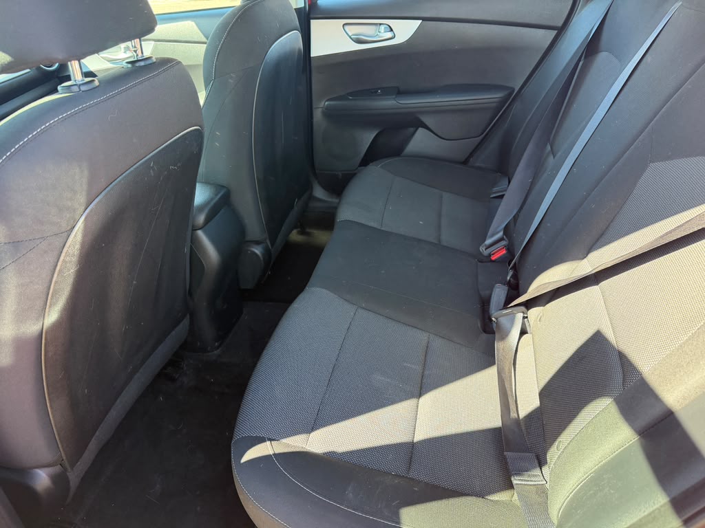 Used 2023 Kia Forte Sedan FWD image 9