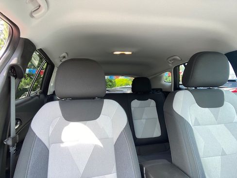 Used 2024 Chevrolet Trax LS FWD image 14