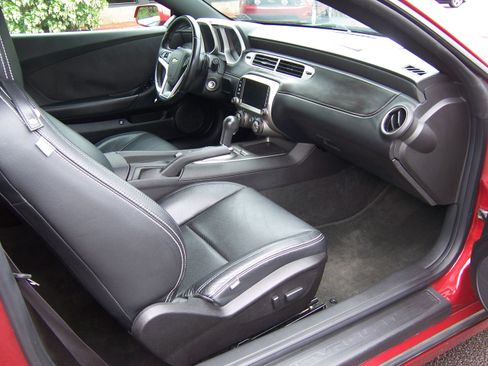 Used 2015 Chevrolet Camaro LT image 20