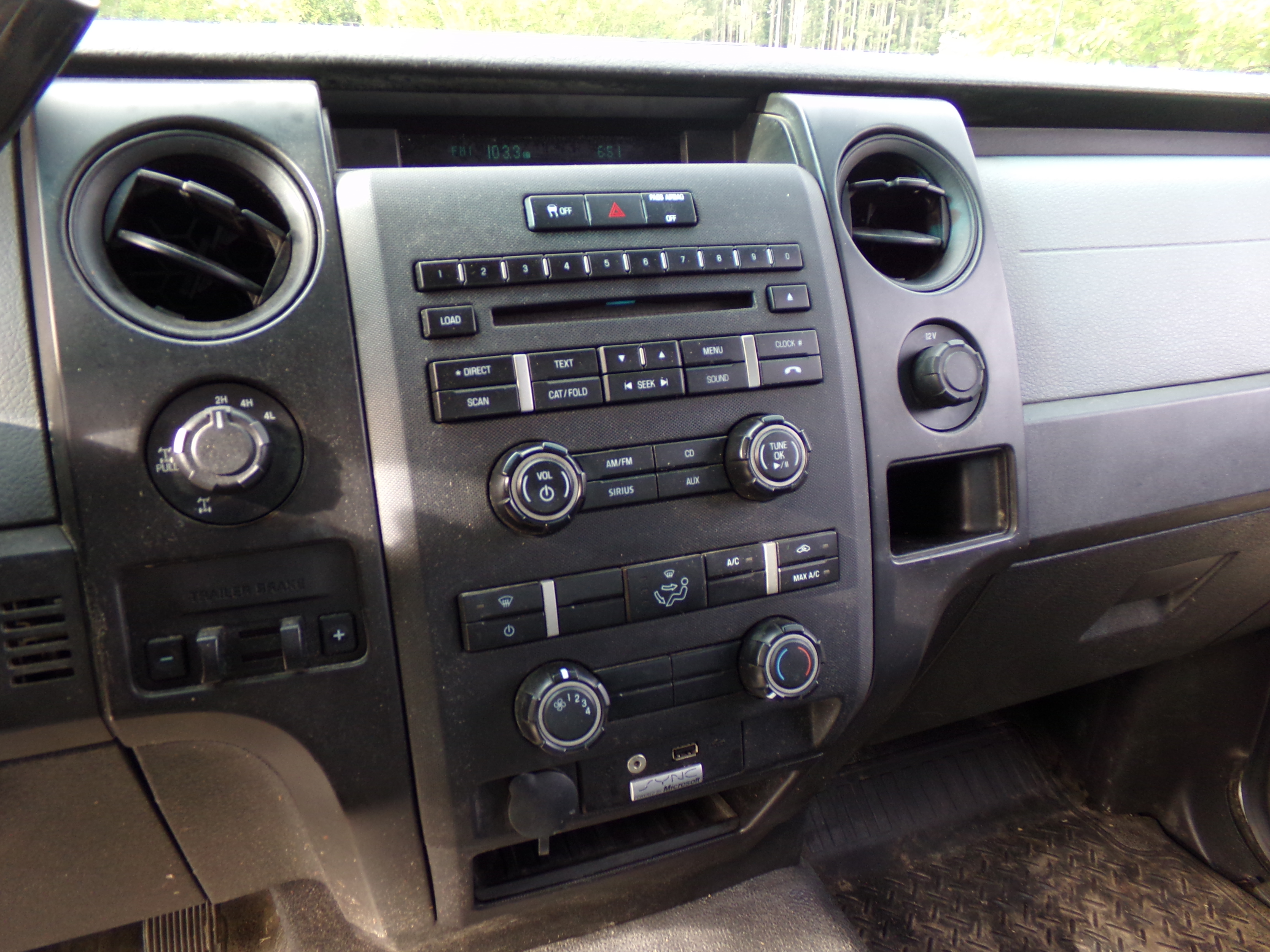 Used 2014 Ford F150 4x4 SuperCrew image 11