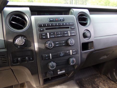 Used 2014 Ford F150 4x4 SuperCrew image 11