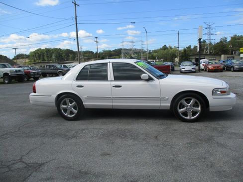 Used 2008 Mercury Grand Marquis LS image 5
