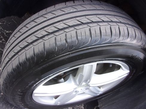 Used 2004 Toyota Camry XLE FWD image 13