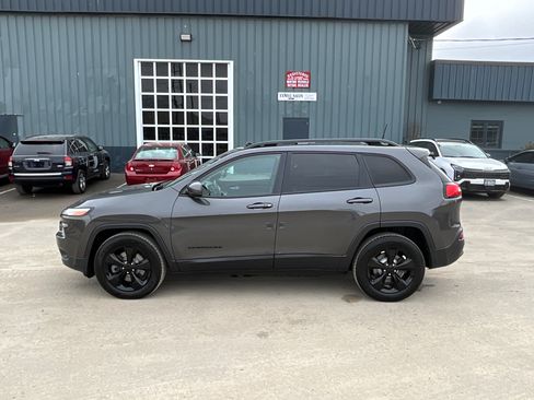 Used 2016 Jeep Cherokee High Altitude image 8