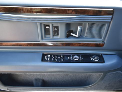 Used 1994 Buick Roadmaster Estate image 38