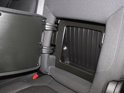 Used 2020 Chevrolet Silverado 1500 LT Trail Boss image 33