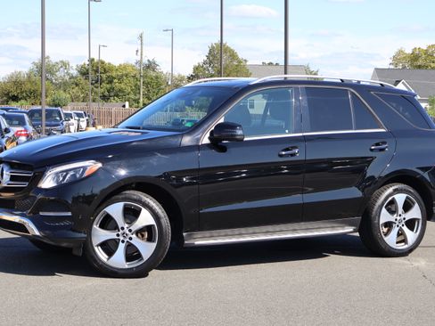 Used 2017 Mercedes-Benz GLE 350 image 2