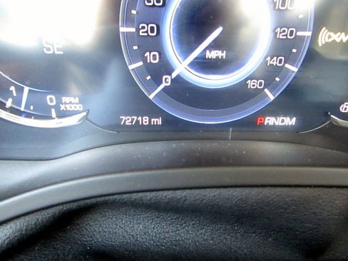 Used 2016 Cadillac Escalade Luxury image 18