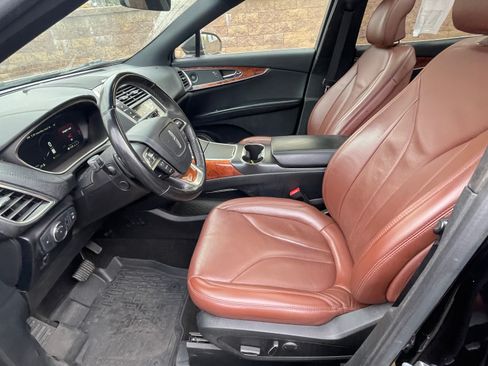 Used 2019 Lincoln Nautilus Reserve image 16