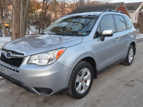 Used 2015 Subaru Forester 2.5i Premium image 2