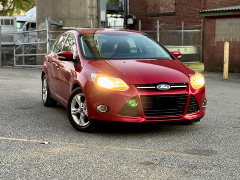 Used 2012 Ford Focus SE image 7