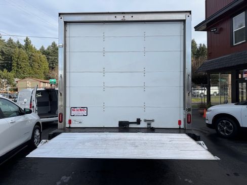 Used 2019 Ford E-350 and Econoline 350 image 25
