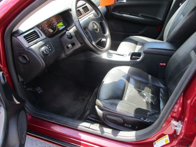 Used 2007 Chevrolet Impala LTZ FWD image 13