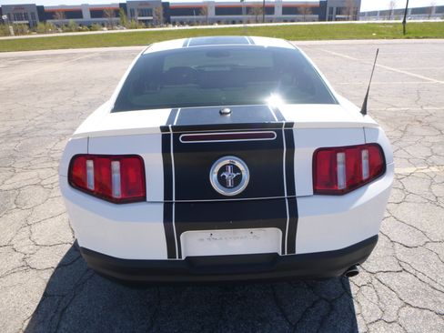 Used 2010 Ford Mustang Premium image 7