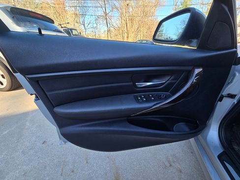 Used 2015 BMW 328d xDrive image 5