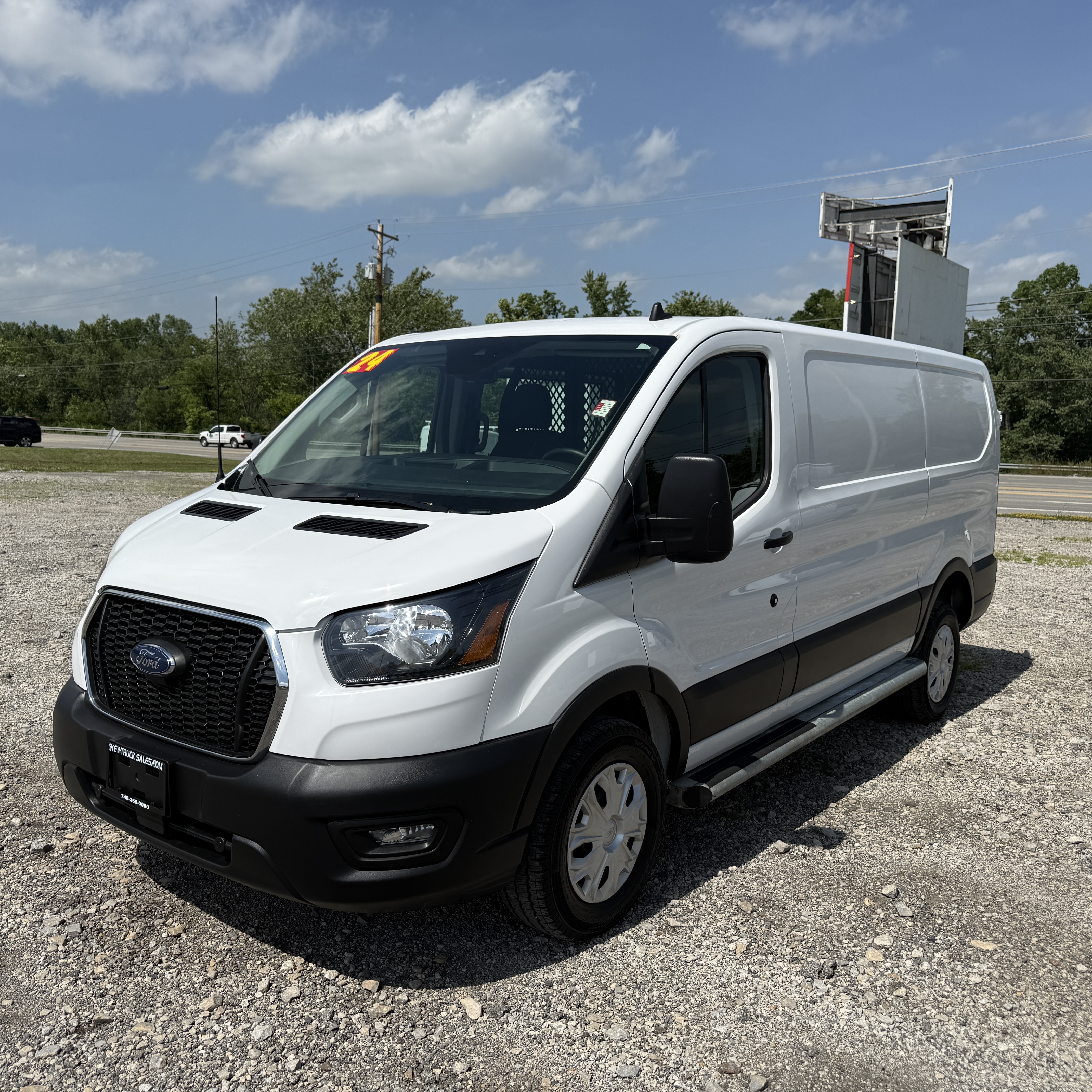 Used 2024 Ford Transit 250 Low Roof RWD image 7