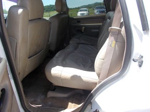 Used 2002 Chevrolet Tahoe 4WD image 9