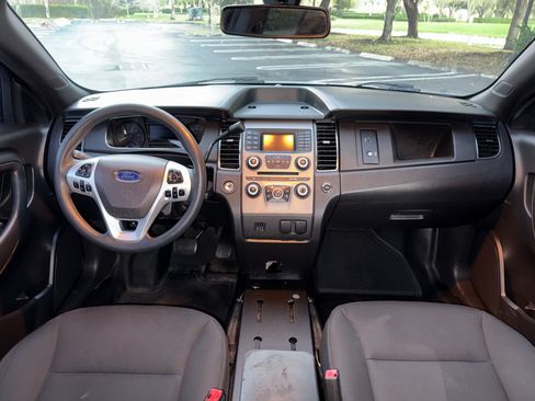 Used 2016 Ford Taurus image 19