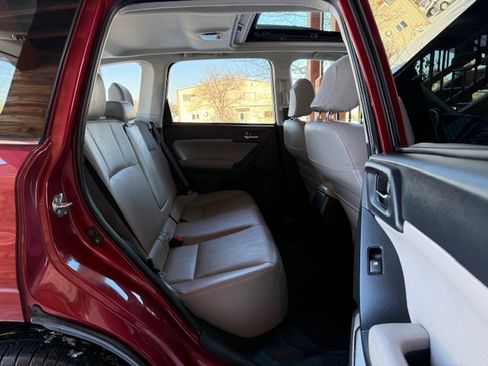 Used 2014 Subaru Forester 2.5i Limited image 18