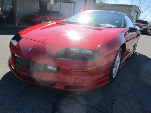 Used 1997 Chevrolet Camaro RS image 9