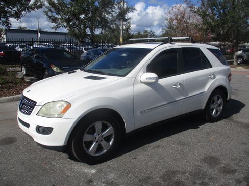 Used 2006 Mercedes-Benz ML 500 image 2