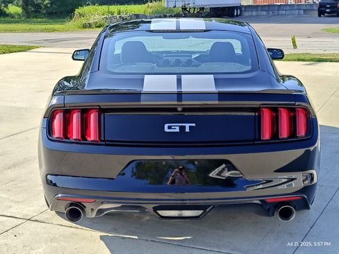 Used 2016 Ford Mustang GT image 6