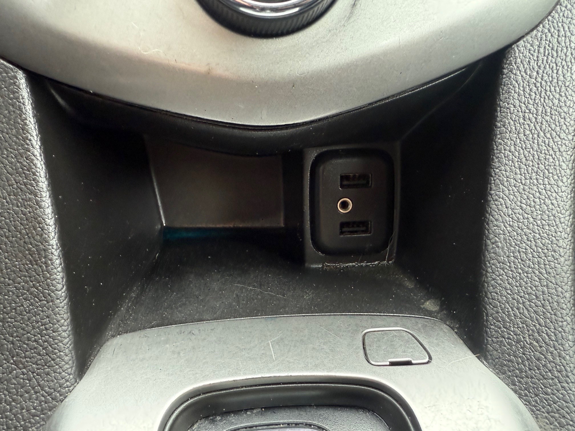 Used 2019 Chevrolet Sonic Premier FWD image 13