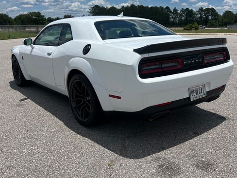 Used 2023 Dodge Challenger SRT Hellcat RWD image 5