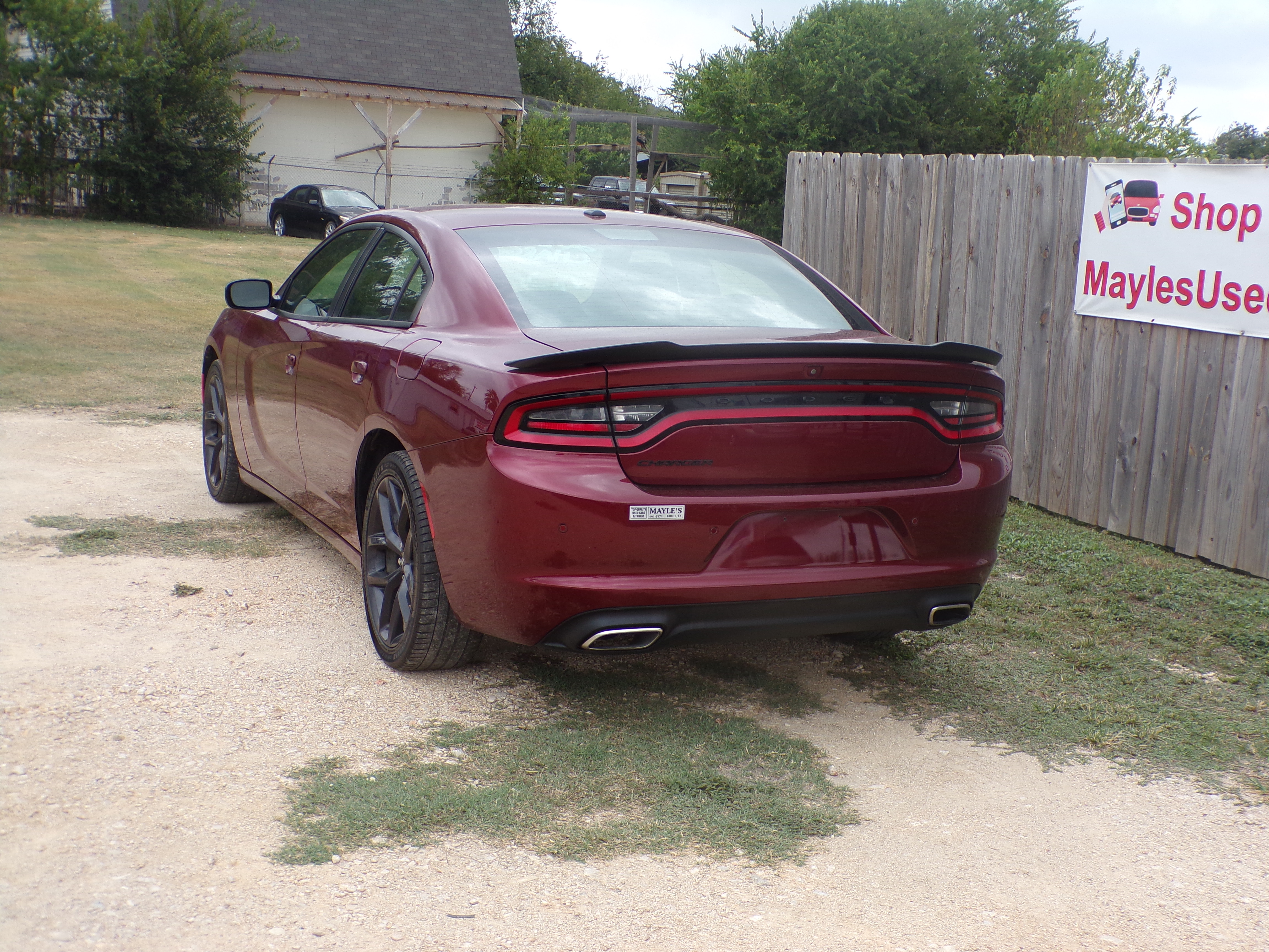 Used 2020 Dodge Charger SXT RWD image 3