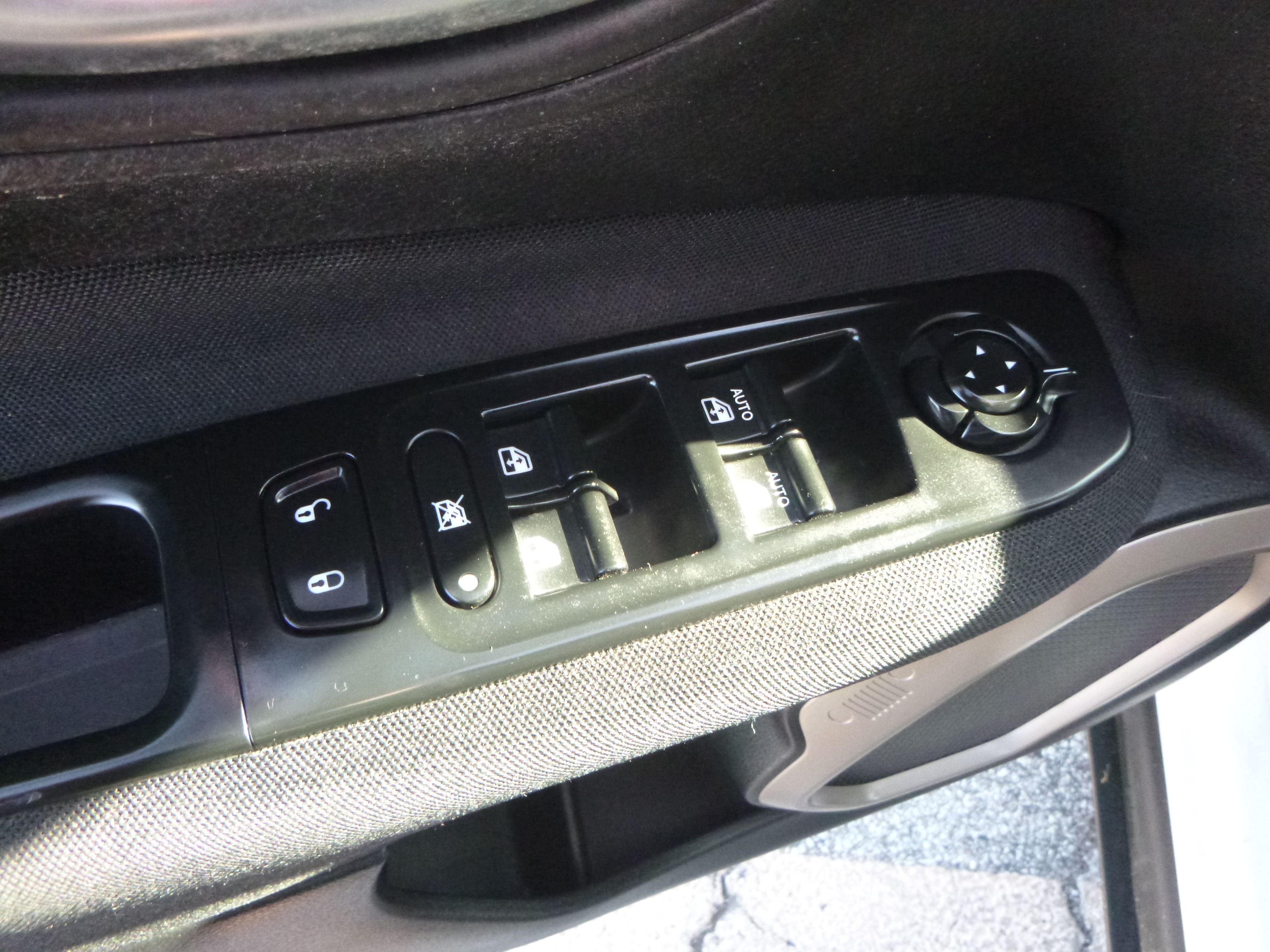 Used 2016 Jeep Renegade 4WD Sport image 12