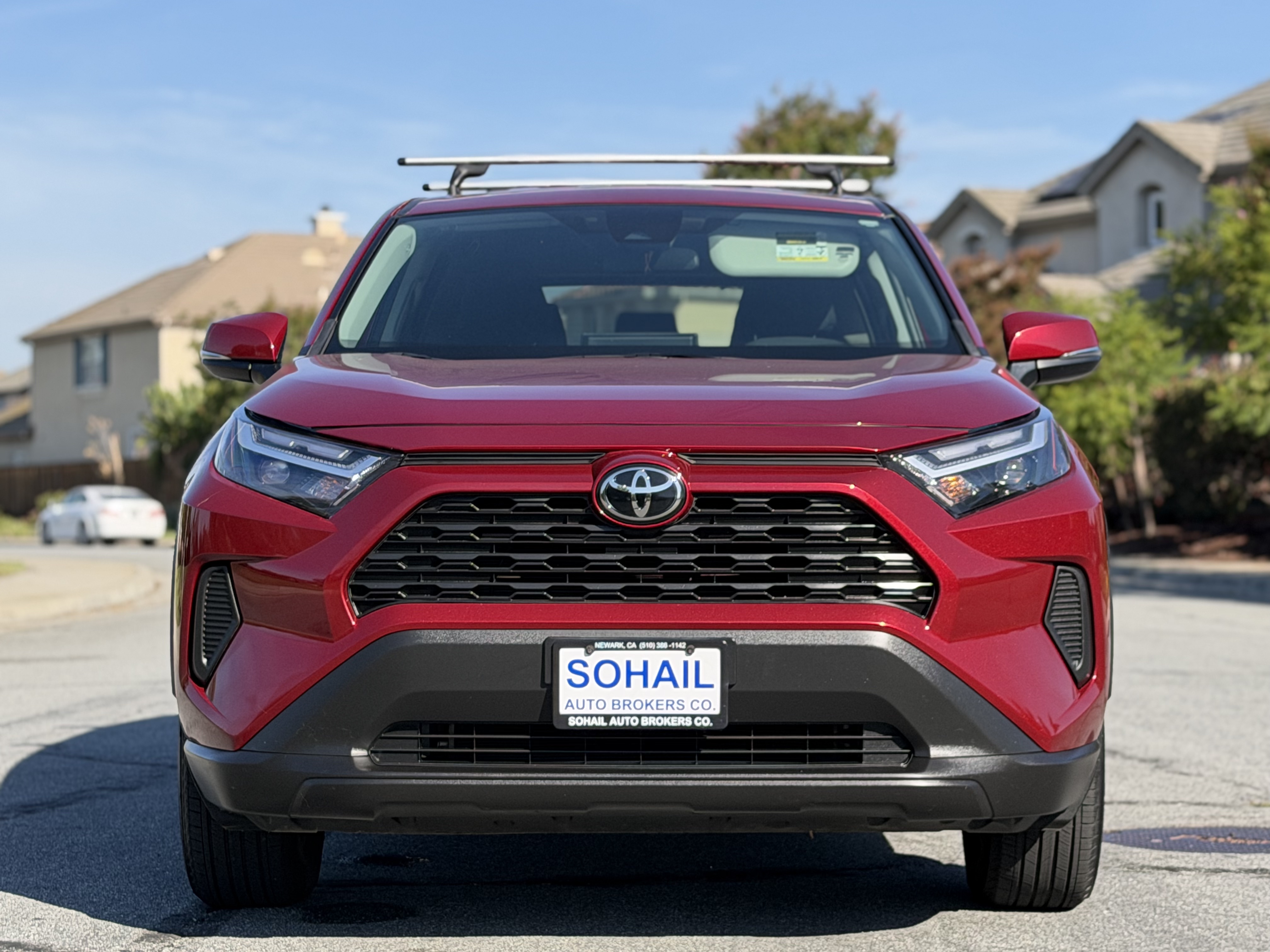 Used 2023 Toyota RAV4 AWD LE image 4