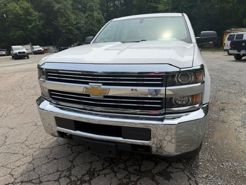 Used 2017 Chevrolet Silverado 2500 4x4 Crew Cab image 3
