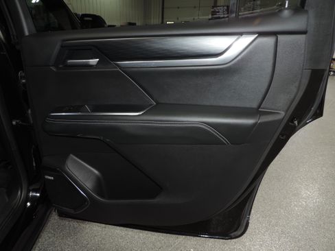 Used 2025 GMC Acadia Elevation image 27