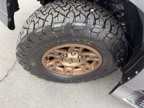 Used 2016 Lexus GX 460 image 17