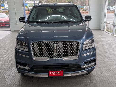 Used 2020 Lincoln Navigator Reserve Sport Utility 4D image 2