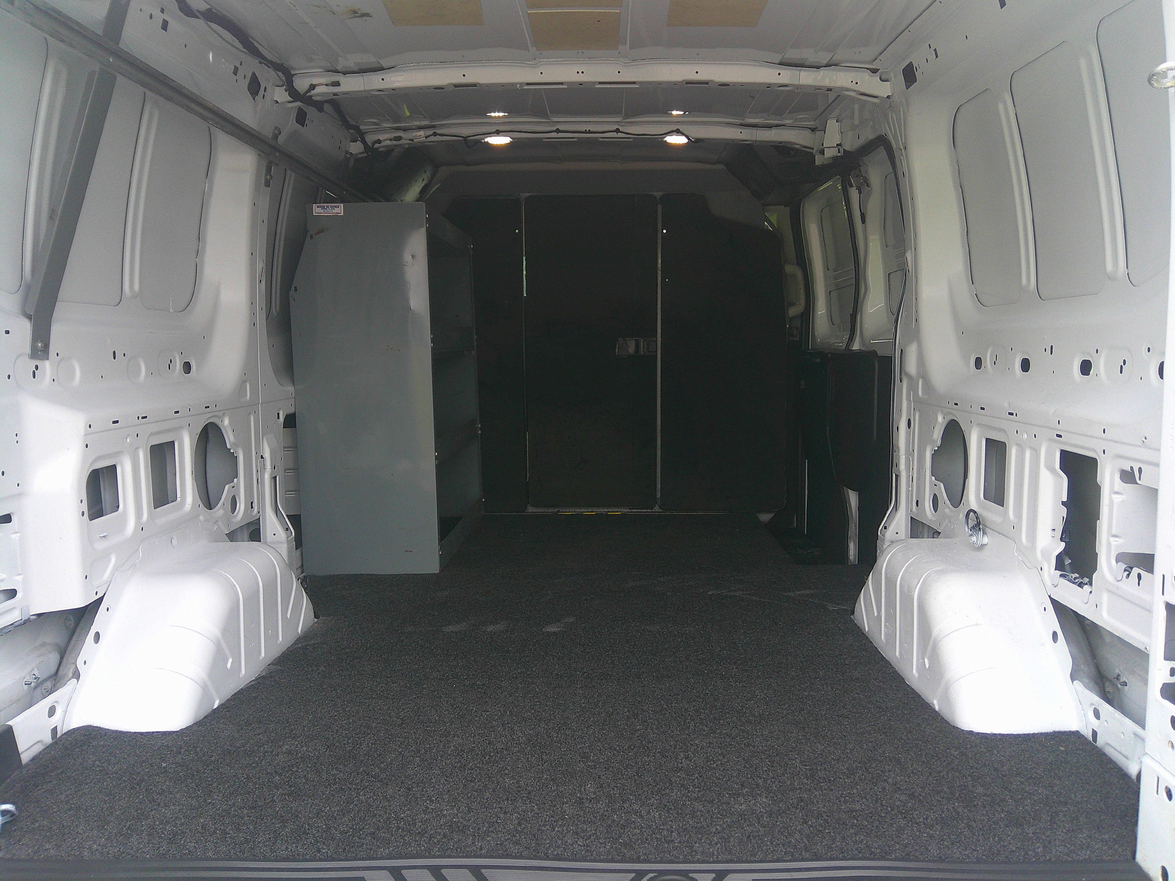 Used 2019 Ford Transit 150 XL RWD image 4