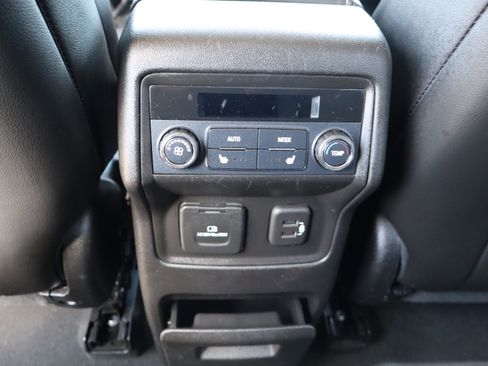 Used 2019 GMC Acadia Denali image 17