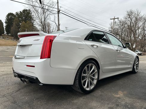 Used 2017 Cadillac ATS V image 4