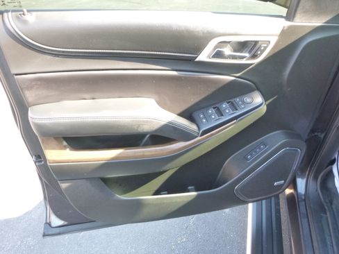 Used 2018 GMC Yukon Denali image 13