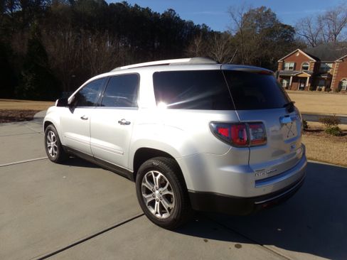Used 2013 GMC Acadia SLT image 3