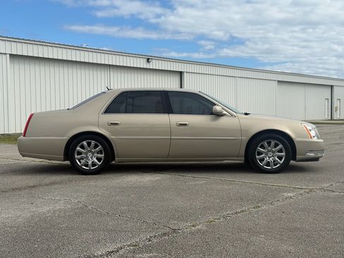 Used 2008 Cadillac DTS image 5