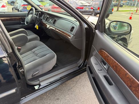 Used 2008 Mercury Grand Marquis GS image 15