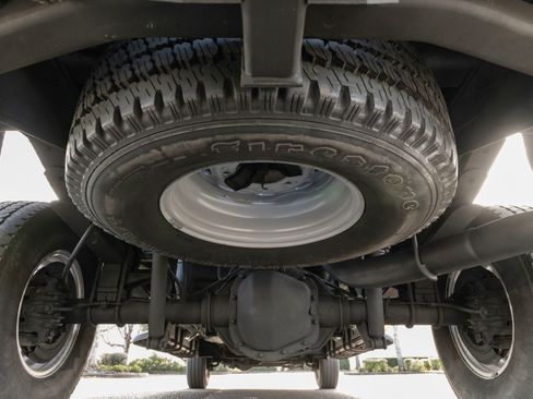 Used 2001 Ford F350 XLT image 89