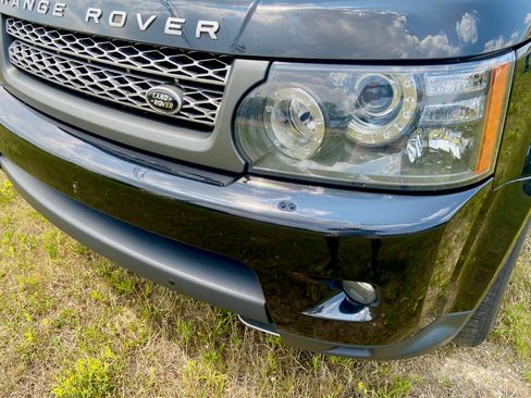 Used 2010 Land Rover Range Rover Sport Supercharged AWD/4WD image 49