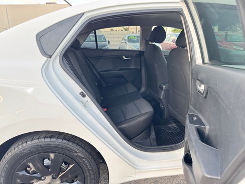 Used 2018 Kia Rio S image 19