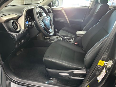 Used 2013 Toyota RAV4 XLE image 11