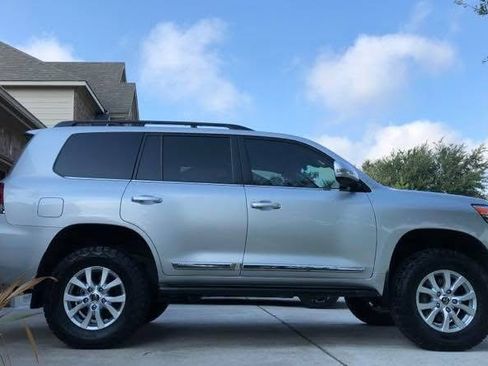 Used 2019 Toyota Land Cruiser AWD/4WD image 4