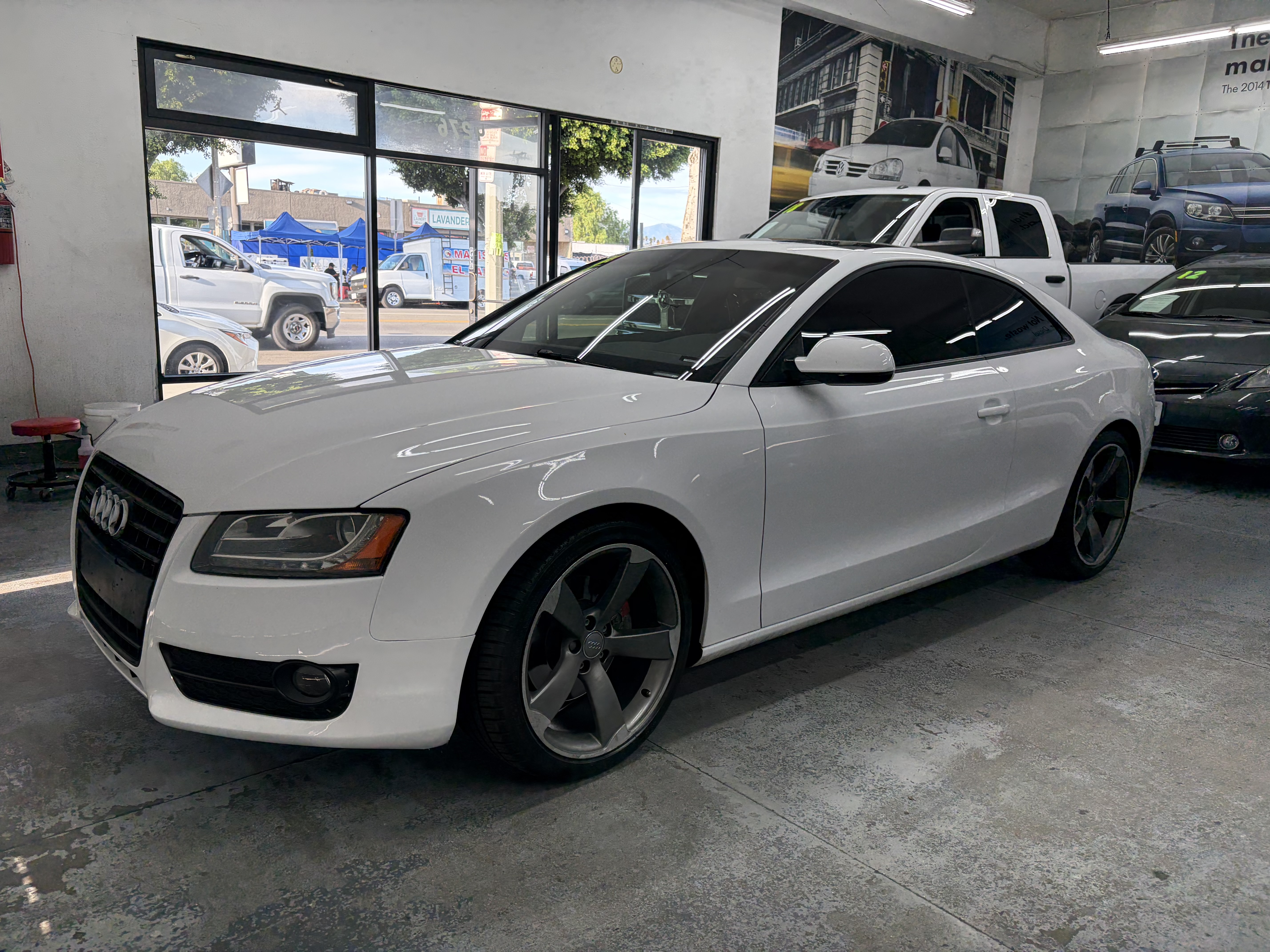 Used 2011 Audi A5 2.0T Premium Plus quattro Cpe AWD/4WD image 2